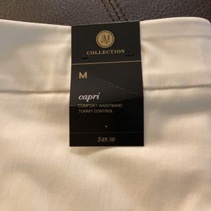 NWT ⭐️JM Collection Rhinestone Beaded Fringe Capris